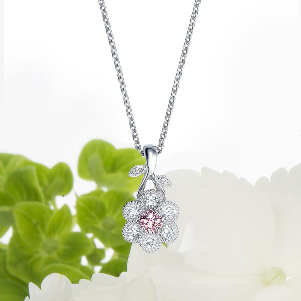 希少！ウルウルのピンクダイヤモンドネックレス