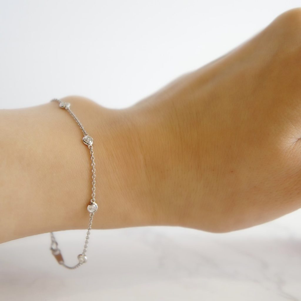 Pt 6石ステーションダイヤモンドブレスレット プティベゼル 005