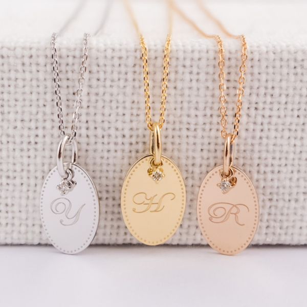 イニシャルネックレスなら18金を選ぼう！3つの理由